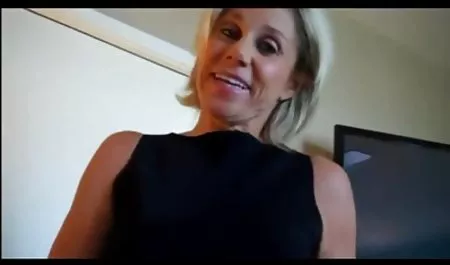 Hot Pussy-Jari Suzi Hunton bokep jav 2018 Sendiri