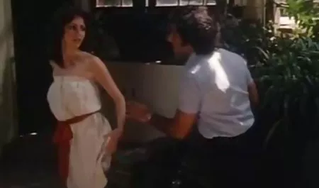 Jerman milf Payudara besar merayu pelatih videobokepjav pribadinya untuk bercinta