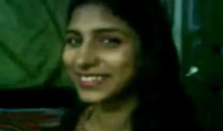 Model Euro jav xxx bokep kecil mungil pantat di luar ruangan