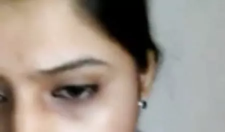 Sangat tubuh seksi jav semi bokep Dewasa Ala lakukan akrobat